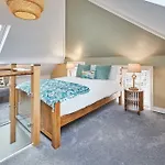 Host & Stay - Tenby Cottage