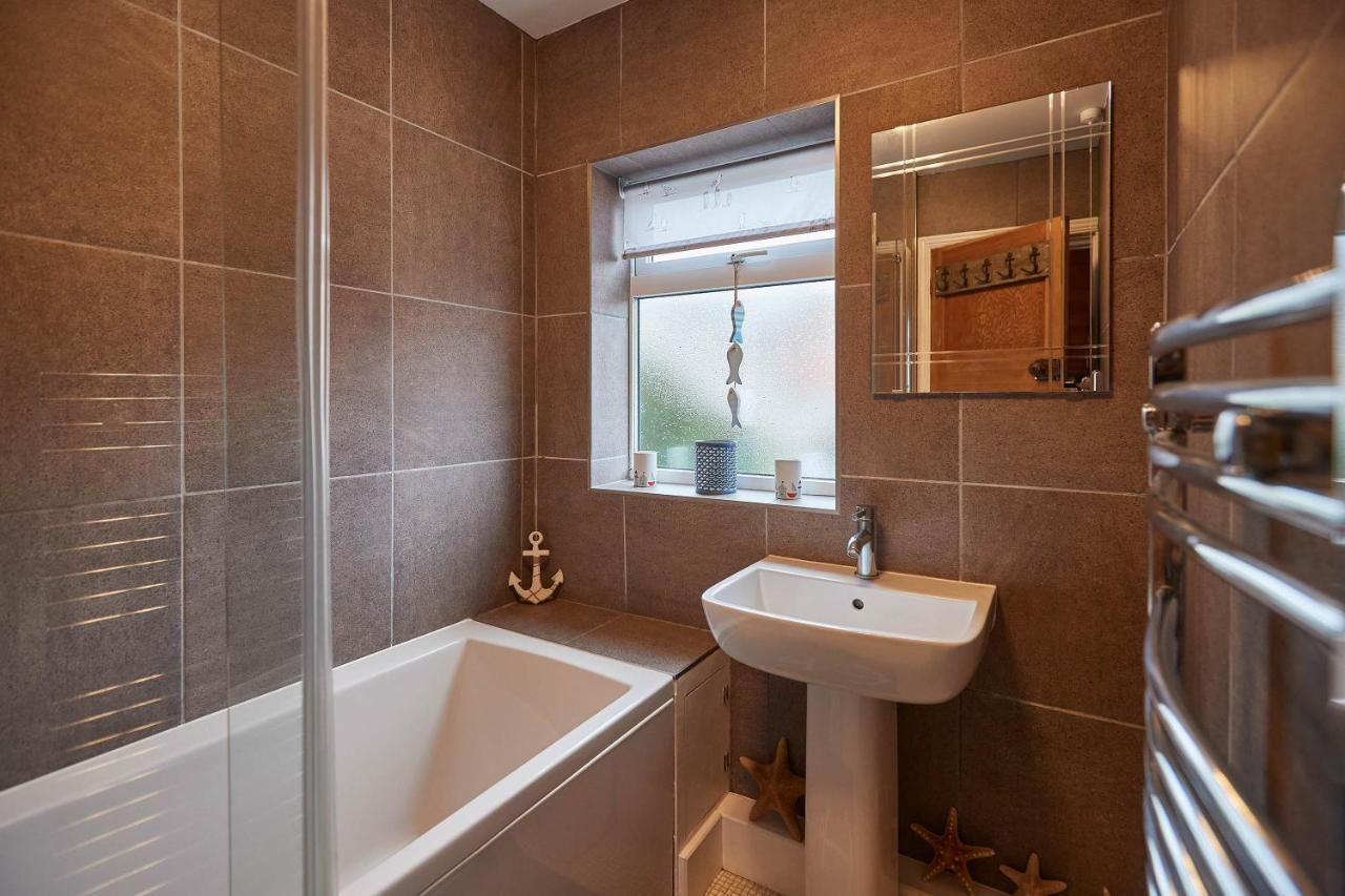 Host & - Tenby Holiday home Whitby