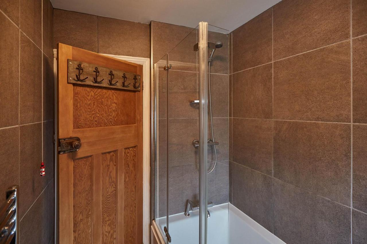 Host & - Tenby Holiday home Whitby